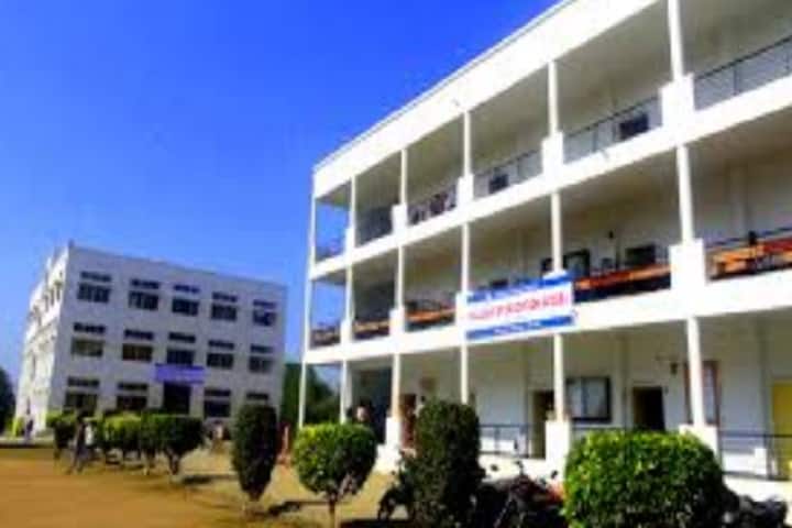 Sahayog Sevabhavi Sanstha's Mother Teresa Nursing School campus in Nanded, Maharashtra, India — photo 1