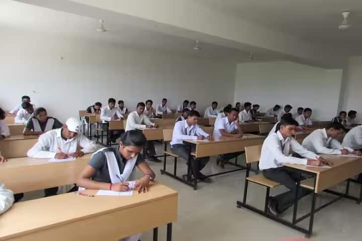RR College of Nursing campus in Ajmer, Rajasthan, India — photo 4