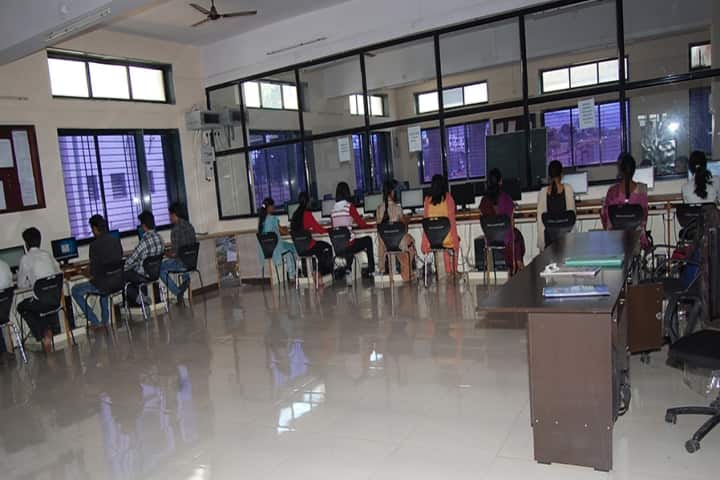 Shatabdi Institute of Engineering and Research campus in Nashik, Maharashtra, India — photo 4