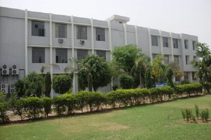 SSITM Aligarh campus in Aligarh, Uttar Pradesh, India