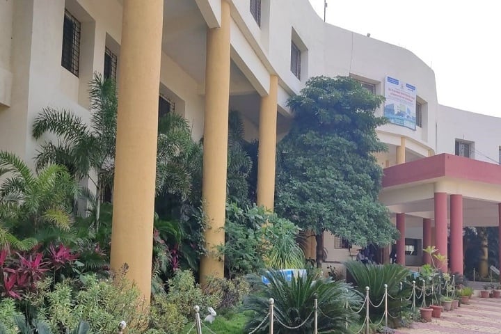 Shri Chhatrapati Shivaji Maharaj College of Engineering campus in Ahmednagar, Maharashtra, India — photo 1