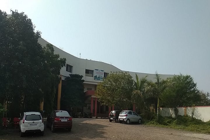 Shri Chhatrapati Shivaji Maharaj College of Engineering campus in Ahmednagar, Maharashtra, India — photo 2