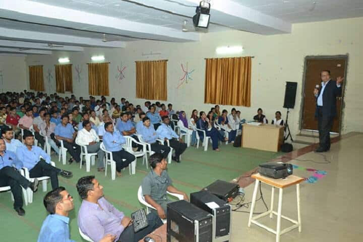 Shri Shivaji Institute of Engineering and Management Studies campus in Parbhani, Maharashtra, India — photo 3