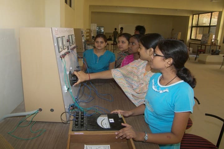 SPMIT Allahabad campus in Allahabad, Uttar Pradesh, India — photo 5
