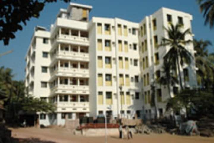 Shree Devi College of Nursing campus in Mangalore, Karnataka, India — photo 1