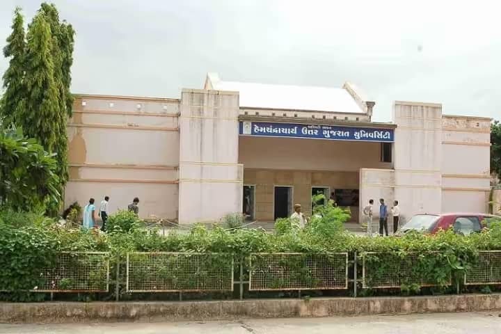 DNP Arts and Commerce College, Deesa campus in Deesa, Gujarat, India