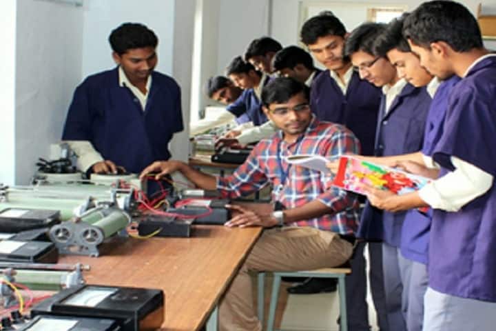 Sri Sivani College of Engineering campus in Srikakulam, Andhra Pradesh, India — photo 3