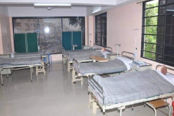 Shrey Institute of Nursing and Allied Sciences campus in Ahmedabad, Gujarat, India — photo 2