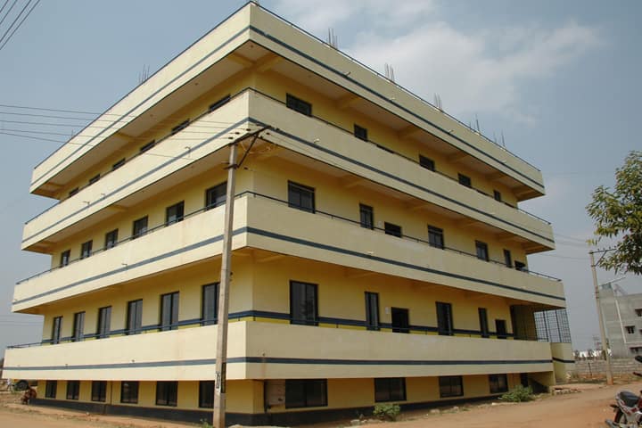 Sri Vishnu Nursing Institute campus in Bangalore, Karnataka, India — photo 1