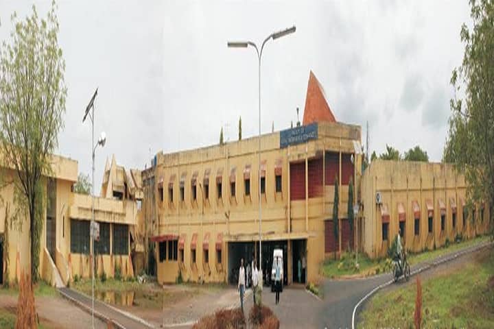 College of Agricultural Engineering and Technology campus in Akola, Maharashtra, India — photo 1