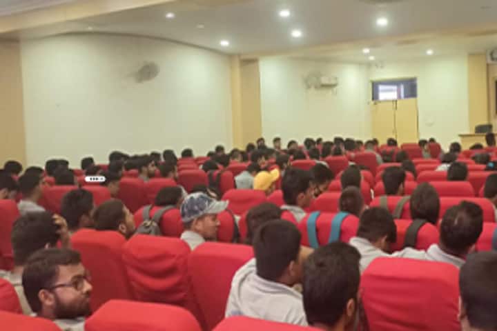 Ashoka Institute of Technology and Management campus in Varanasi, Uttar Pradesh, India — photo 4