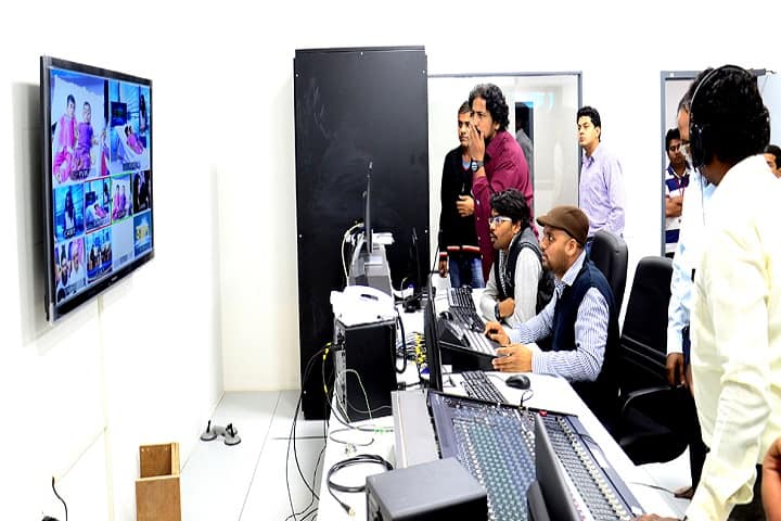 Amity School of Film and Drama campus in Noida, Uttar Pradesh, India — photo 4