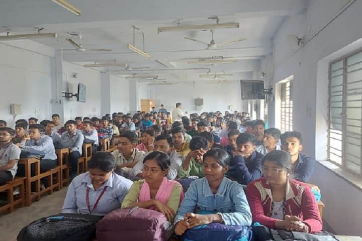 Sidhu Kanhu Birsa Polytechnic campus in Medinipur, West Bengal, India — photo 3