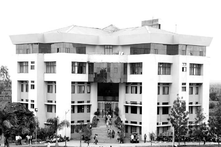 Dr DY Patil College of Agricultural Engineering and Technology campus in Kolhapur, Maharashtra, India — photo 1