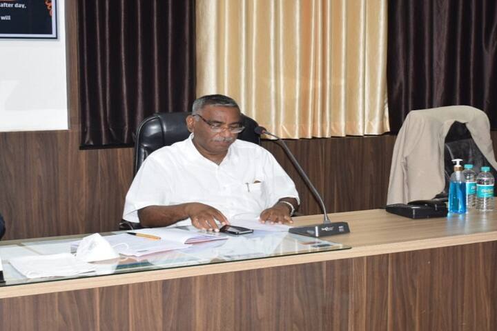 Dr Ulhas Patil Law College campus in Jalgaon, Maharashtra, India — photo 2