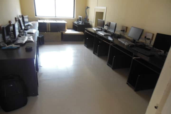 HRSPM's Sarsenapati Hambirrao Mohite Law College campus in Pune, Maharashtra, India — photo 6