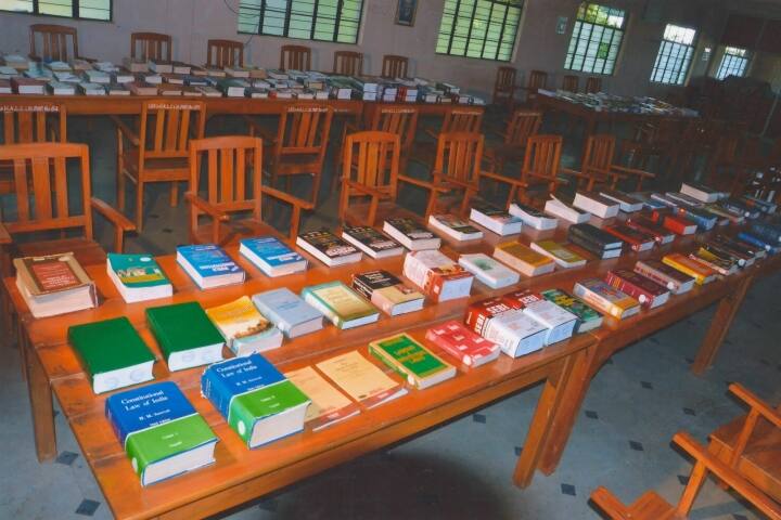 Hurakadli Ajja Law College campus in Dharwad, Karnataka, India — photo 4