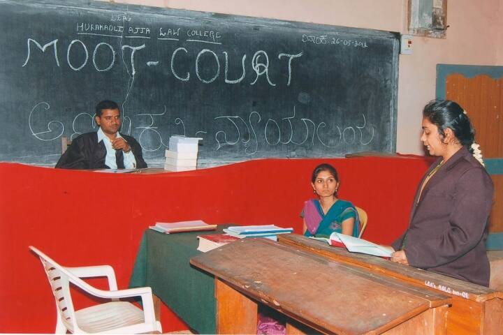 Hurakadli Ajja Law College campus in Dharwad, Karnataka, India — photo 5