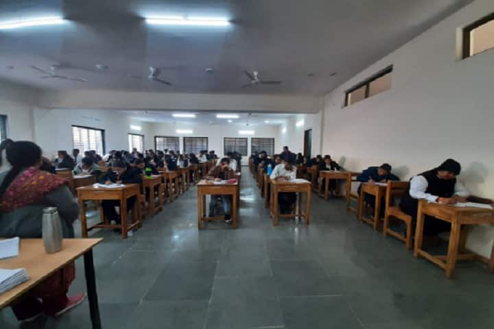 Hitkarini Law College campus in Jabalpur, Madhya Pradesh, India — photo 3