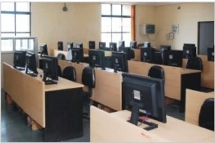 Shri Vyankatesh Polytechnic campus in Wardha, Maharashtra, India — photo 2