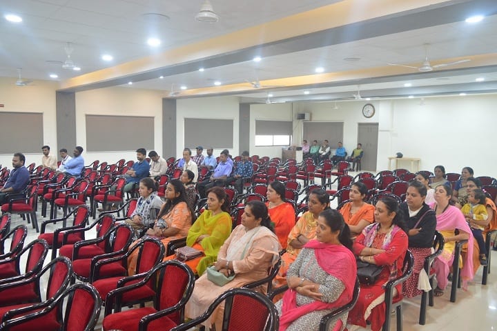 Shri Vasantrao Potdar Polytechnic campus in Belgaum, Karnataka, India — photo 4