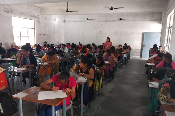 Tej Pal Singh Tyagi Kushal Pal Tyagi Memorial Degree College campus in Muradnagar, Uttar Pradesh, India — photo 3