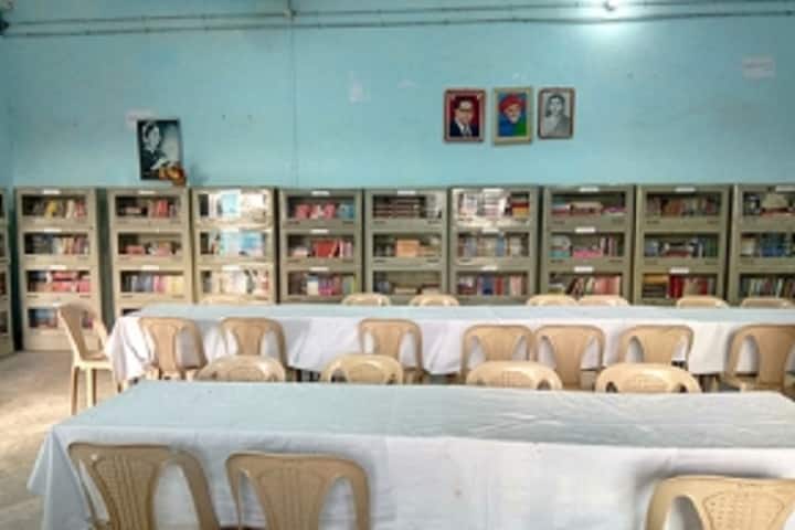 Late Pandurang Patil Nursing College campus in Akola, Maharashtra, India — photo 2