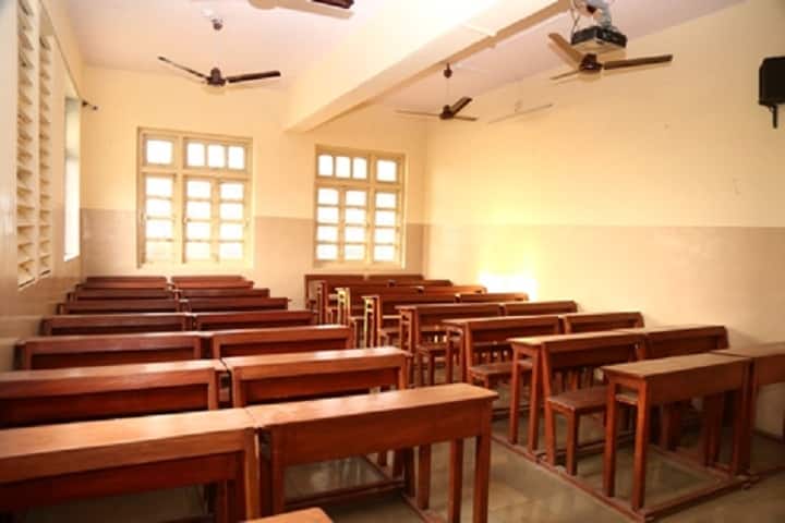 Hindi Vidya Prachar Samiti's College of Law campus in Mumbai, Maharashtra, India — photo 2