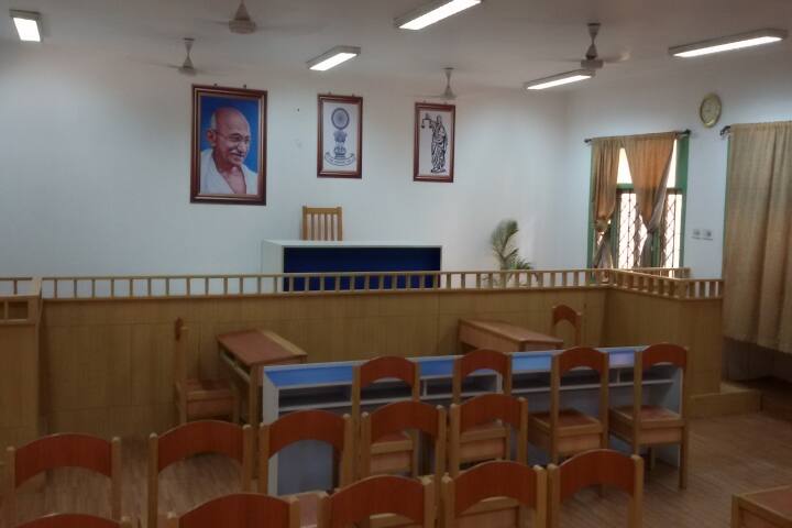 Heritage Law College campus in Kolkata, West Bengal, India — photo 6