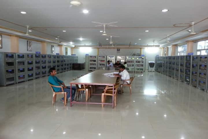 Heera Lal Yadav Law College campus in Lucknow, Uttar Pradesh, India — photo 3
