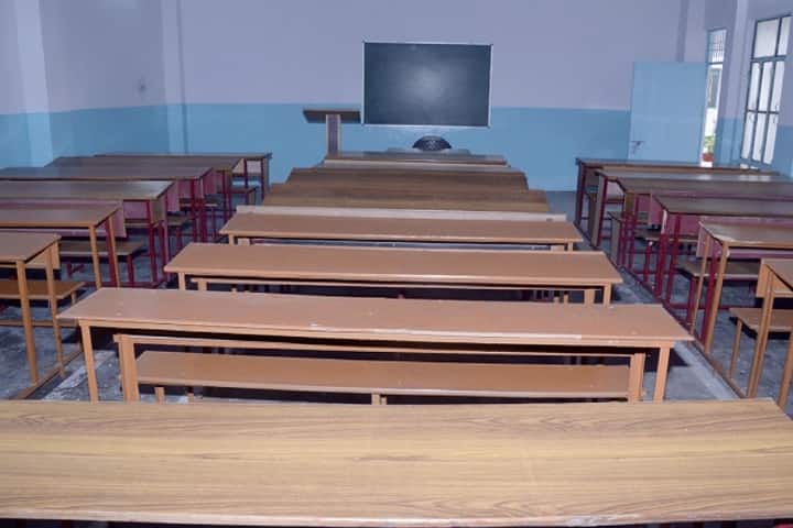 Heera Lal Yadav Law College campus in Lucknow, Uttar Pradesh, India — photo 6
