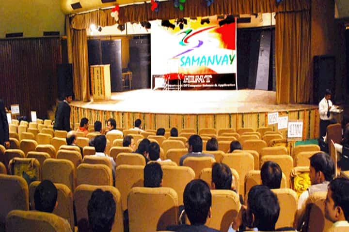 Harlal School of Law campus in Greater Noida, Uttar Pradesh, India — photo 3