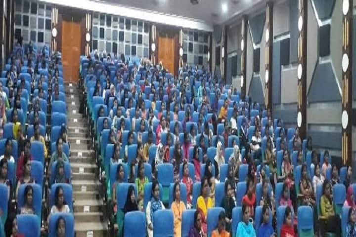 Bojjam Narasimhulu Pharmacy College for Women campus in Hyderabad, Telangana, India — photo 1