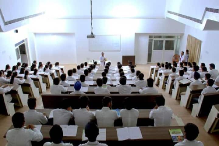 Rajshree Institute of Nursing campus in Bareilly, Uttar Pradesh, India — photo 2