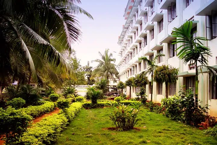 Sri Ramana Maharshi Institute of Nursing Sciences campus in Tumkur, Karnataka, India — photo 1
