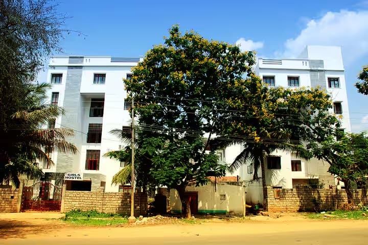 Sri Ramana Maharshi Institute of Nursing Sciences campus in Tumkur, Karnataka, India — photo 3