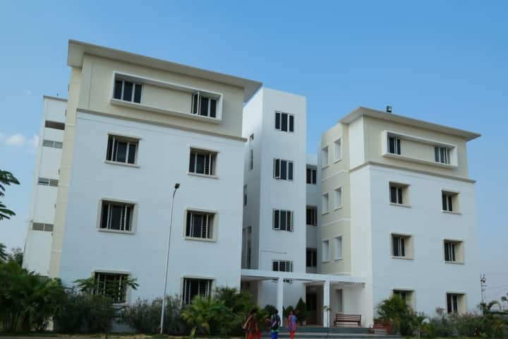 SSM Institute of Engineering and Technology campus in Dindigul, Tamil Nadu, India — photo 3