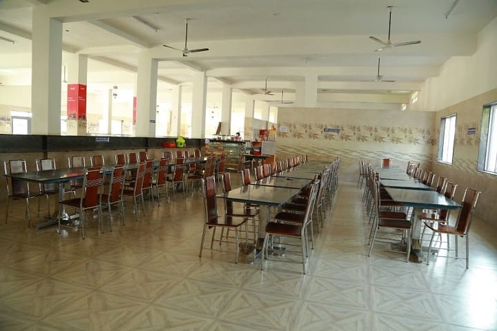 SSM Institute of Engineering and Technology campus in Dindigul, Tamil Nadu, India — photo 4