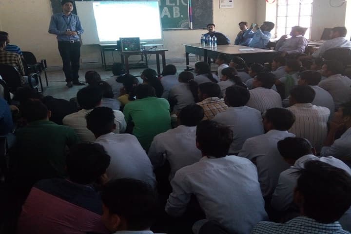 Shri Gokul Verma Government Polytechnic College campus in Bharatpur, Rajasthan, India — photo 5