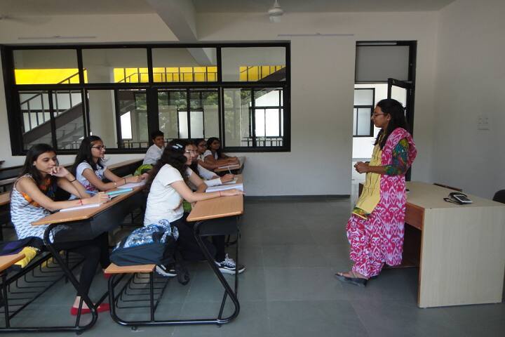 Khyati Institute of Valuation campus in Ahmedabad, Gujarat, India — photo 4
