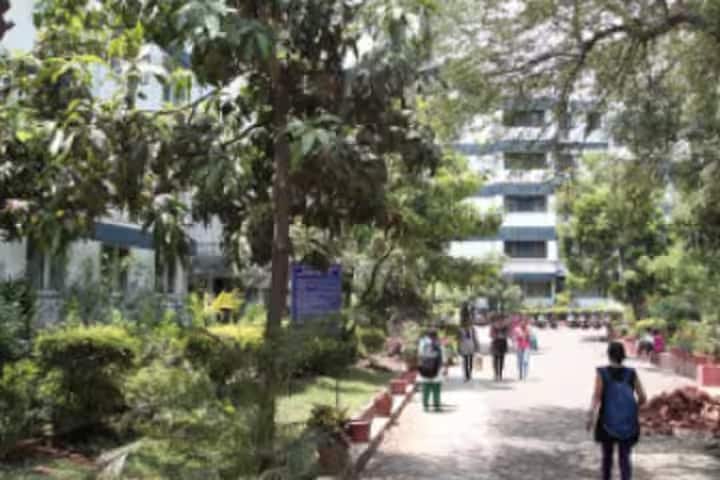 Smt Bakul Tambat Institute of Nursing Education campus in Pune, Maharashtra, India — photo 6