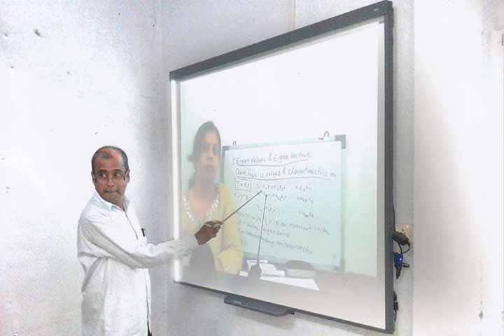 SRR and CVR Government Degree College campus in Vijayawada, Andhra Pradesh, India — photo 3