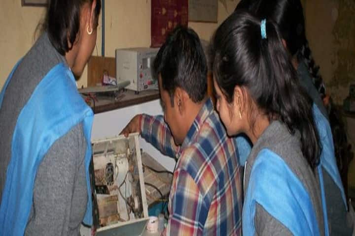 Shri Anar Devi Khandelwal Mahila Polytechnic campus in Mathura, Uttar Pradesh, India — photo 5