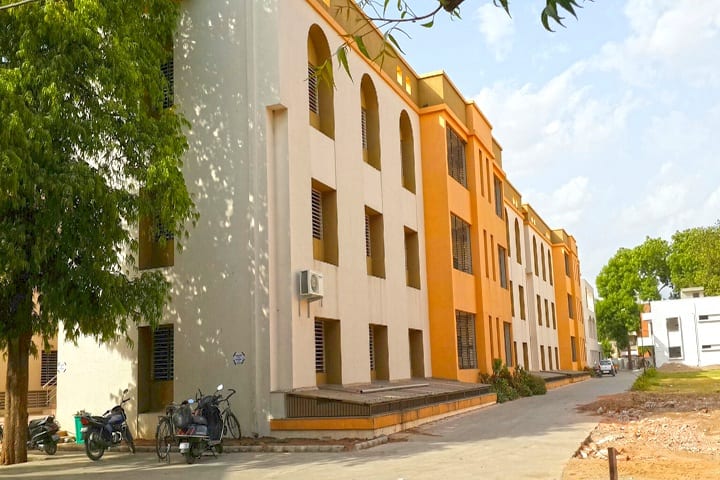 Shree Swaminarayan Polytechnic campus in Gandhinagar, Gujarat, India — photo 1