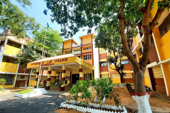 Government Law College campus in Tiruchirappalli, Tamil Nadu, India — photo 1
