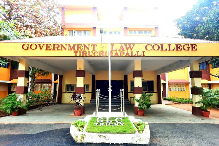 Government Law College campus in Tiruchirappalli, Tamil Nadu, India — photo 2