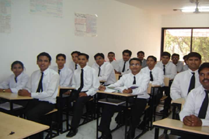 Suryadatta College of Management Information Research and Technology campus in Pune, Maharashtra, India — photo 3