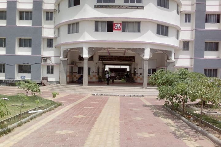 Shree Hari Polytechnic Institute campus in Mehsana, Gujarat, India — photo 1