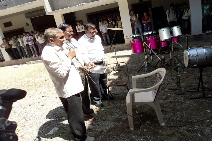 Shree Hari Polytechnic Institute campus in Mehsana, Gujarat, India — photo 3