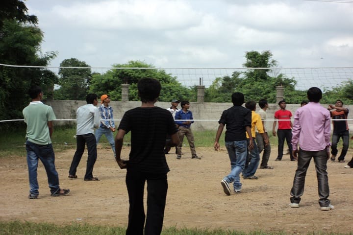 Shree Hari Polytechnic Institute campus in Mehsana, Gujarat, India — photo 5